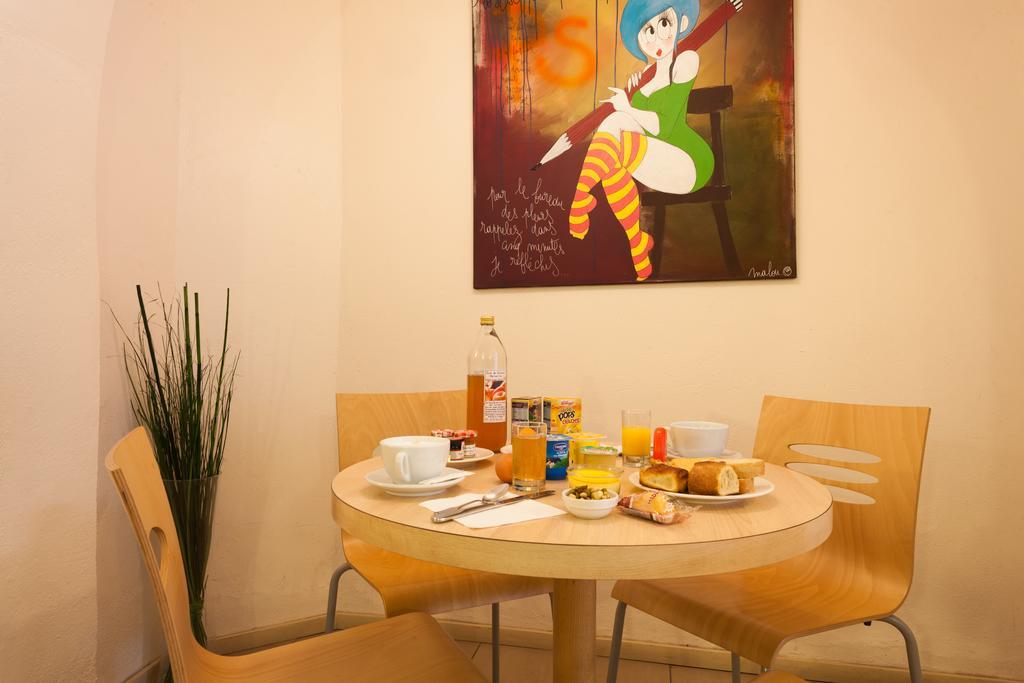 La Taverne Uzès Eksteriør billede